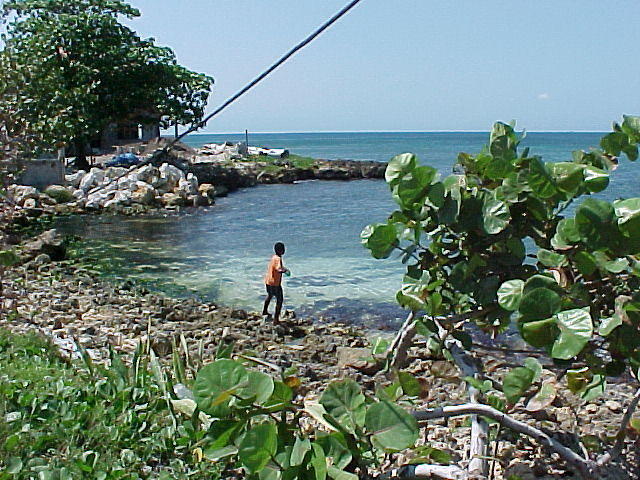 lil kid fishing