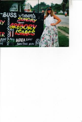 Rootsgal@DeBuss