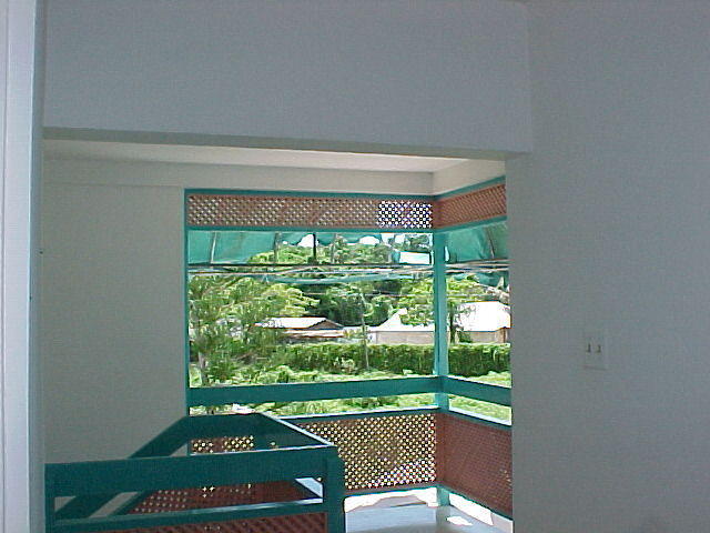 WELL LITE HALLWAYS