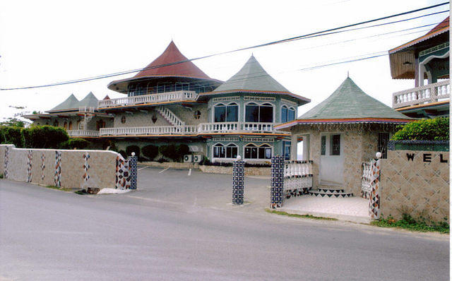 Kaiser's Cafe Pic.2