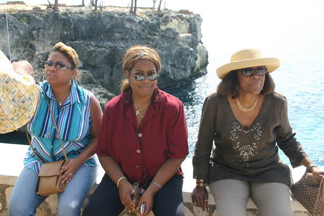 Rochelle,Linda & Grace at Rick's Cafe
