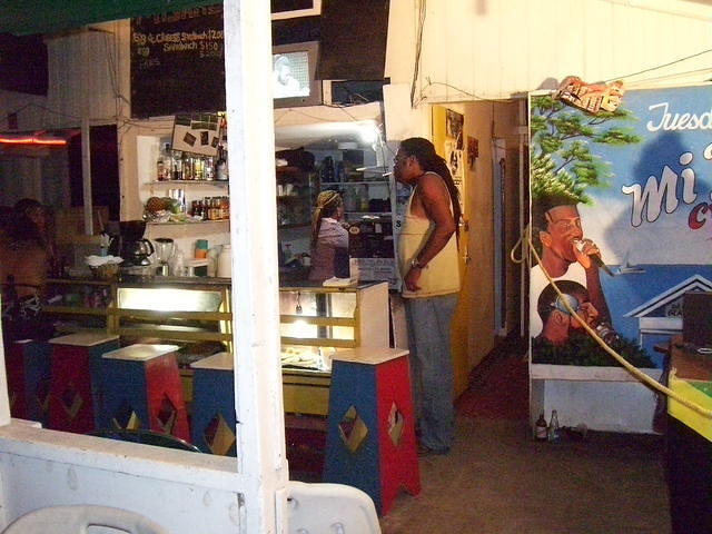 Ali C.